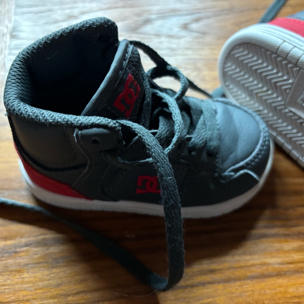 DC baby/toddler shoes. Size 5